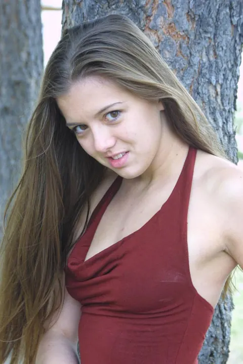 Becky LeSabre: Tall Brunette with Natural Tits and a Tattoo Poses Nude – photo 4 of 20
