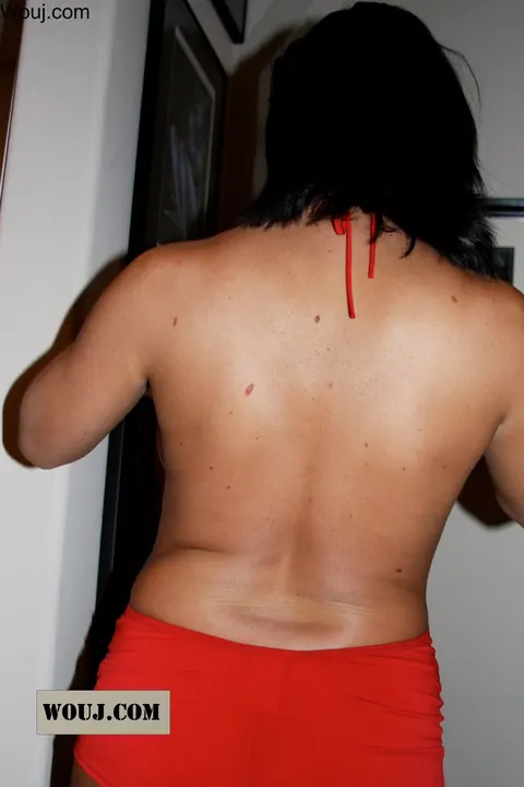 Thick Brunette Kisses Her Man Before Sex – photo 15 of 15
