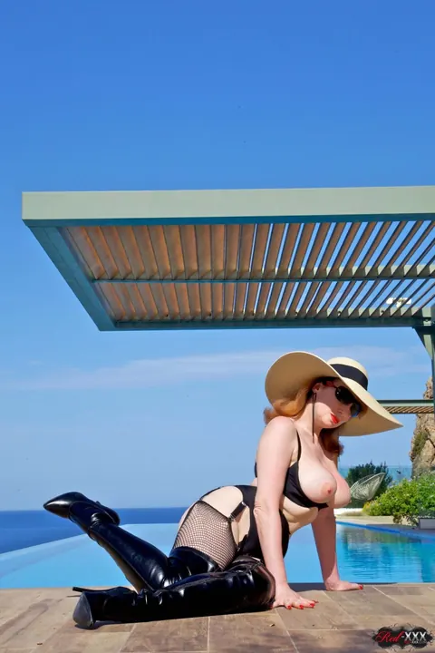 Red XXX: British Redhead MILF Uncups Her Big Tits and Fingers Her Pussy Outdoors – photo 20 of 20