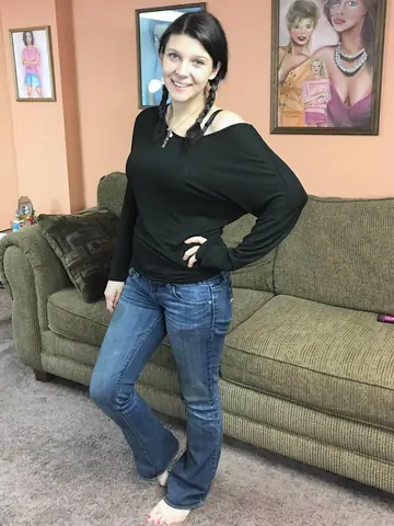 Brianna Stars – Petite Slim Blonde in Jeans Shows Her Big Tits and Toys Her Hairy Pussy