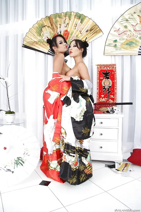 Annie Cruz & Asa Akira: Thick Asian MILFs in Heels Use Anal Dildos and Kiss – photo 5 of 16
