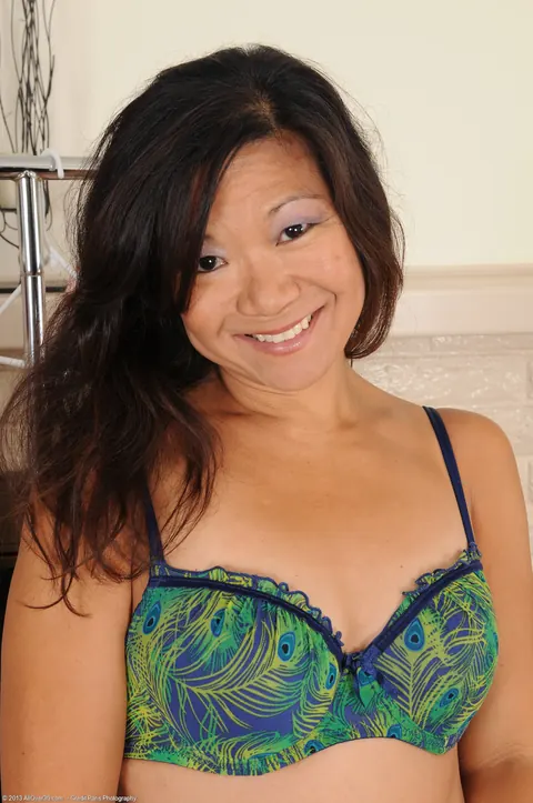 Thick Asian MILF Undresses and Shows Off Her Big Ass – photo 12 of 21