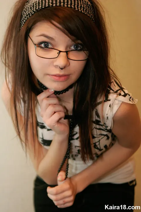 Czech Brunette with Small Natural Tits Takes Off Her Glasses – photo 3 of 15