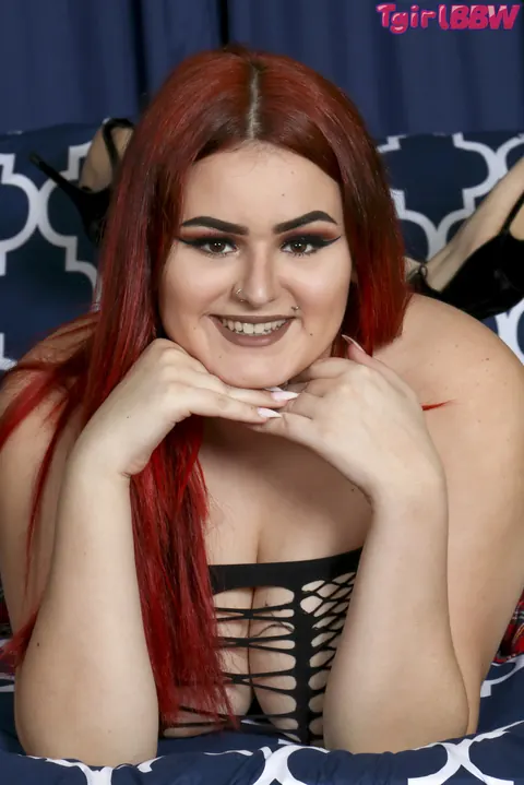 BBW Trans Woman Strips Nude and Poses – photo 3 of 16
