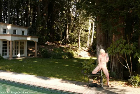 Dylan Ryan & Lorelei Lee: Blonde Uses a Dildo and Spreads Wide by the Pool – photo 7 of 20