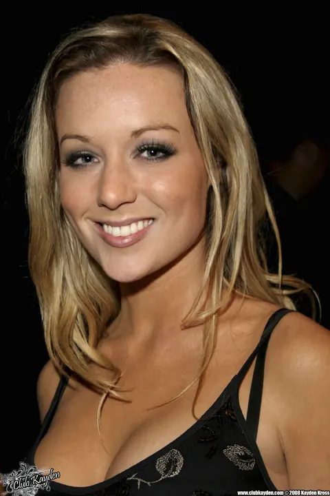 Kayden Kross: Blonde MILF Spreads Her Legs in a Dress – photo 16 of 21