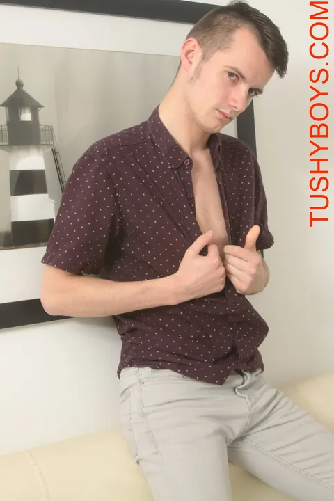 Slim Twink Strips Nude on the Bed – photo 3 of 21