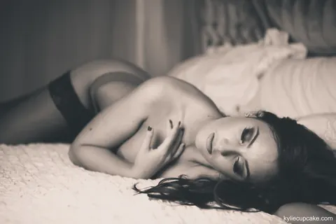 Kylie Cupcake Morgan: Brunette PAWG in Panties and Stockings Poses for the Camera – photo 11 of 15