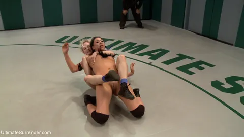 Shae Simone: Thick Blonde Fingers and Licks Pussy in Bondage Wrestling – photo 13 of 21