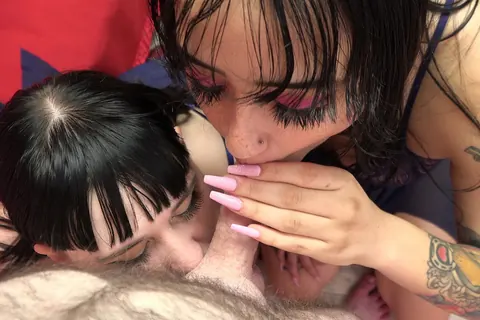 Indigo Dances: Amateur Inked Brunettes Share a Cock in a Double Blowjob – photo 4 of 21