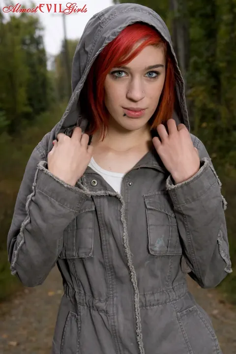 Thick Redhead Undresses and Poses Nude on a Forest Path – photo 2 of 15