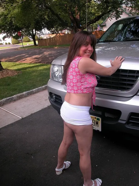 Petite Brunette MILF Masturbates with a Dildo in a Truck – photo 3 of 20