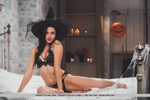 Serenity Swoon: European Brunette in Lingerie and Witch Hat Spreads Her Pussy – photo 2 of 18