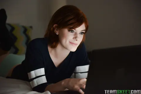 Redhead Sucks Cock and Gets Fucked Doggy Outdoors – photo 6 of 20