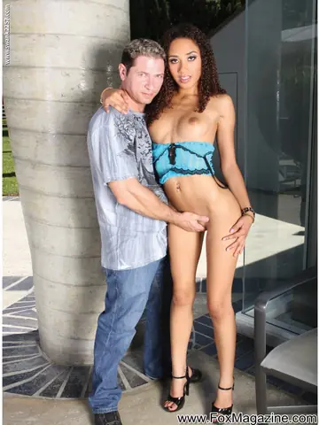 Mimi Allen – Tall Skinny Brunette Gets Fucked Outdoors by Curly Ebony Lover