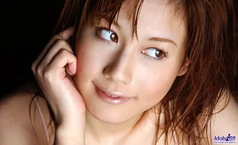 Hime Kamiya: Thick Japanese Redhead Undresses and Shows Her Hairy Bush – photo 2 of 16
