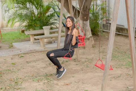 Karin Torres: Latina Brunette Poses Outdoors and Flashes in Public – photo 17 of 20