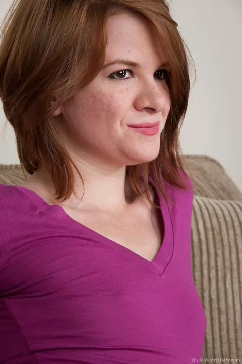 Pale Redhead in Jeans Reveals Hairy Armpits and Pussy – photo 2 of 16