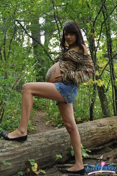 Pregnant Brunette Strips Out of Her Shorts in the Woods – photo 10 of 16
