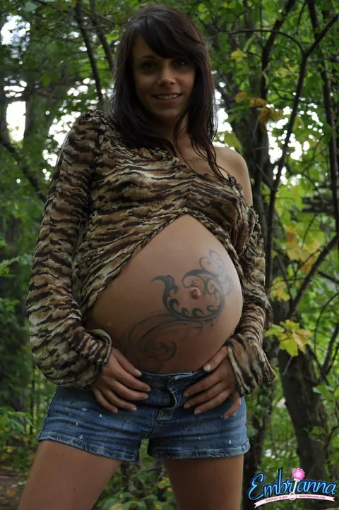 Pregnant Brunette Strips Out of Her Shorts in the Woods – photo 2 of 16
