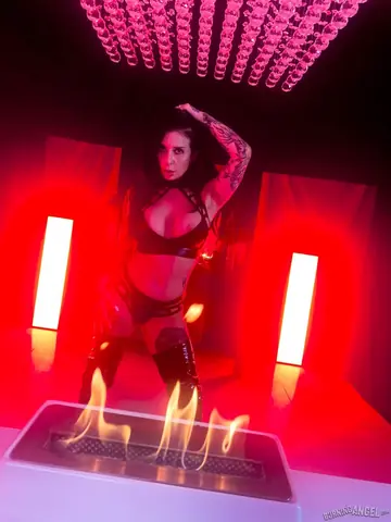 Joanna Angel – Thick Brunette Rides Cowgirl in Lingerie and Boots with Candle Wax