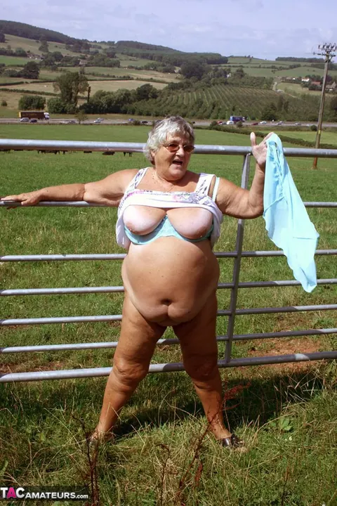 Thick British Brunette Bares Her Big Tits in the Forest – photo 9 of 20