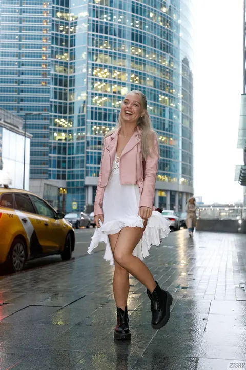 Blonde PAWG Flashes Lacy Panties in Public – photo 10 of 13