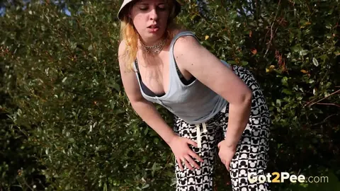 European BBW Spreads and Pisses Outdoors Near Bushes – photo 14 of 15