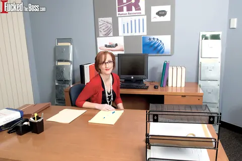 Layla Redd: Short-Haired Redhead in Glasses Spreads Her Legs at the Office – photo 1 of 16