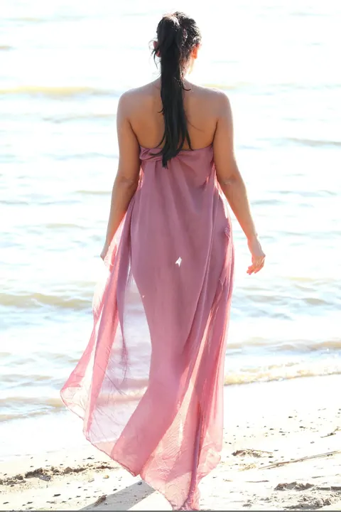 Brunette PAWG Strips Nude and Poses on the Beach – photo 4 of 21