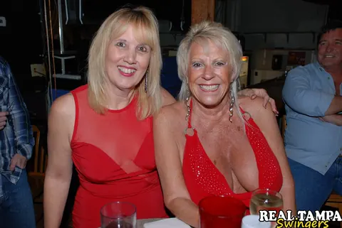 Mandi McGraw: Blonde MILF Peels Off Her Jeans for a Threesome in Stockings – photo 20 of 20