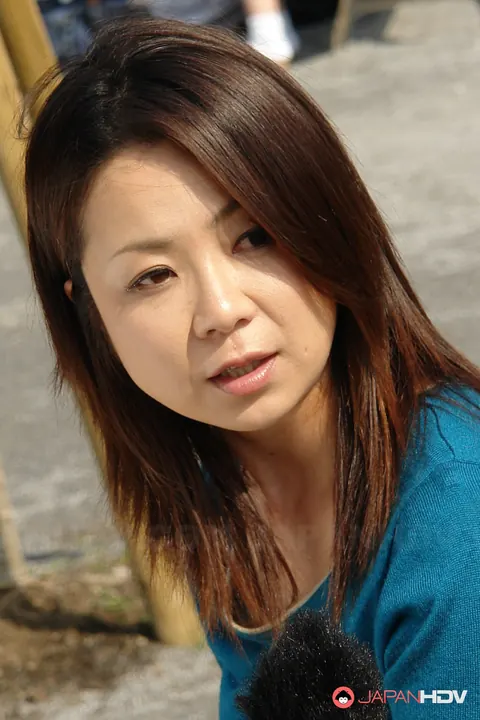 Nanako Misaki: Japanese Brunette Strips and Masturbates with a Dildo – photo 3 of 20