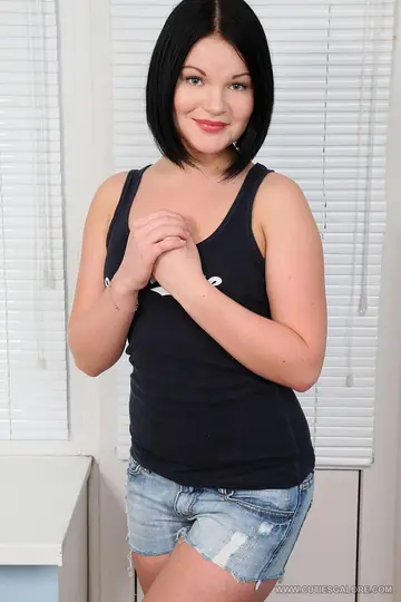 Mila Romana – Petite European Brunette Inserts Butt Plug and Spreads