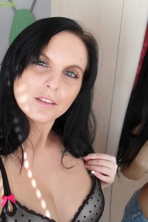 Tara Tattoo: Skinny Czech Brunette Shows Her Tits in the Mirror – photo 7 of 21