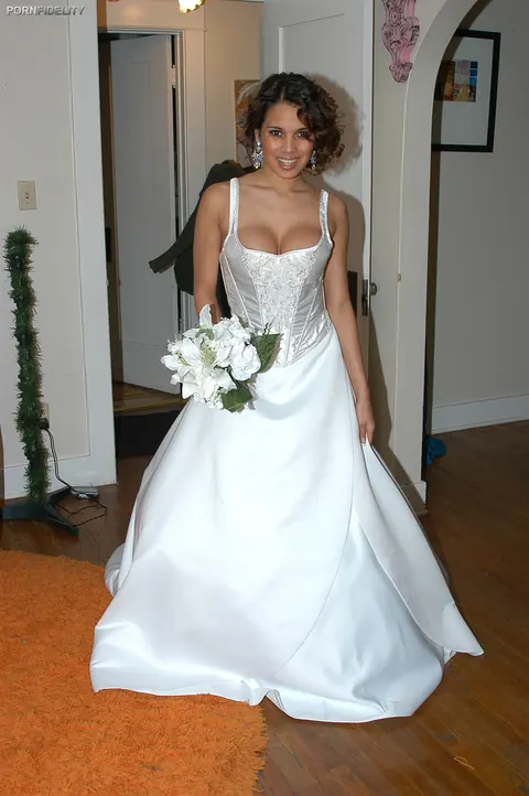 Renae Cruz: Petite Latina Flashes Big Tits and Kisses Two Men on Wedding Day – photo 4 of 16