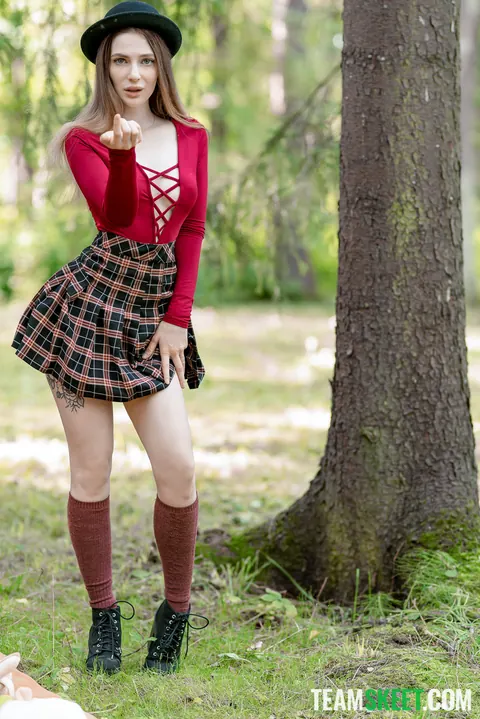 Busty Skinny Brunette Sucks and Fucks in the Forest – photo 8 of 21