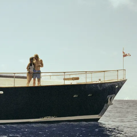 Paulita Pappel: European Brunette Has Sex on a Yacht – photo 6 of 10
