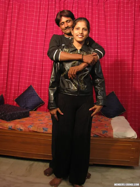 Indian MILF in Leather Gives a Handjob Before Fucking – photo 11 of 15