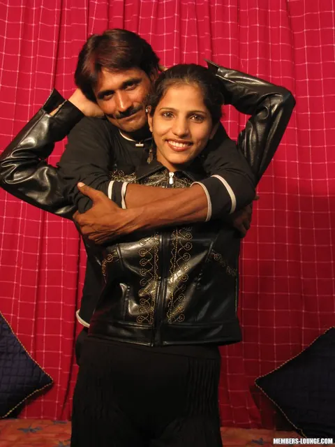 Indian MILF in Leather Gives a Handjob Before Fucking – photo 12 of 15