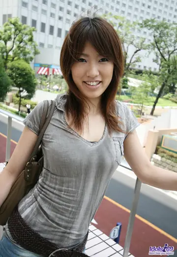 Yuzuka – Japanese Brunette Spreads Hairy Muff in a Thong