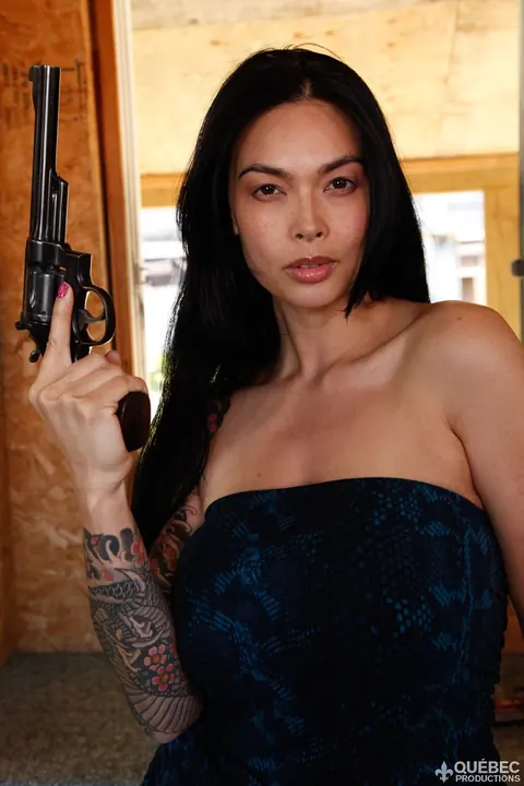 Amy Lee & Tera Patrick: Asian MILF with Big Tits and Tattoos Poses Nude – photo 2 of 17