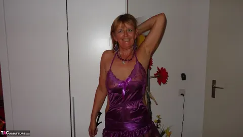 PAWG MILF Strips Out of Her Lingerie and Stockings – photo 1 of 20