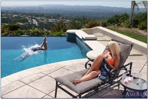Jazella Moore: PAWG MILF Takes Anal Doggy Style Poolside – photo 9 of 21
