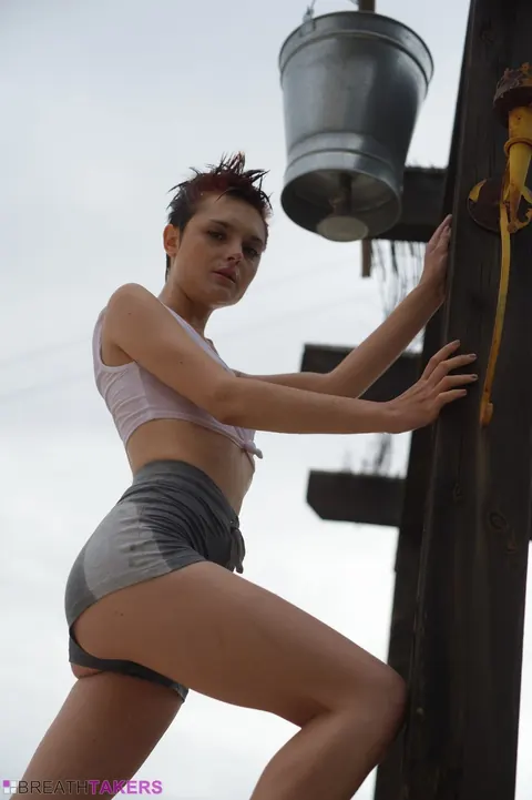 Caterina Foxy: Skinny Short-Haired Brunette Smokes After Outdoor Shower – photo 3 of 12