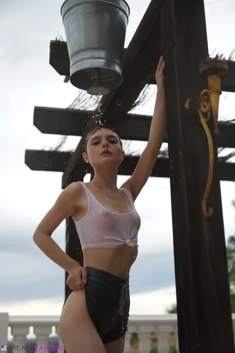 Caterina Foxy: Skinny Short-Haired Brunette Smokes After Outdoor Shower – photo 9 of 12