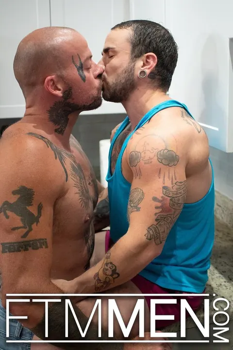 Two Men Kiss and Fuck in the Kitchen – photo 2 of 15