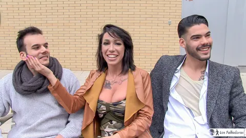 Suhaila Hard: Busty Latina MILF Gives Public Blowjob Outdoors – photo 5 of 17