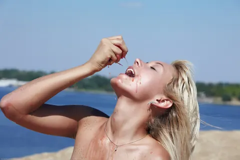 Petite Blonde with Big Tits Spreads Her Pussy on the Beach – photo 14 of 20