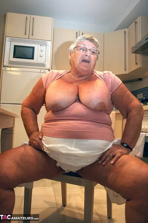 Busty European MILF Strips and Toys Her Pussy in the Kitchen – photo 8 of 20