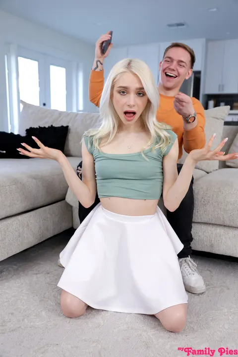 Scarlett Hampton: Petite Blonde Sucks and Fucks for a Creampie – photo 7 of 21